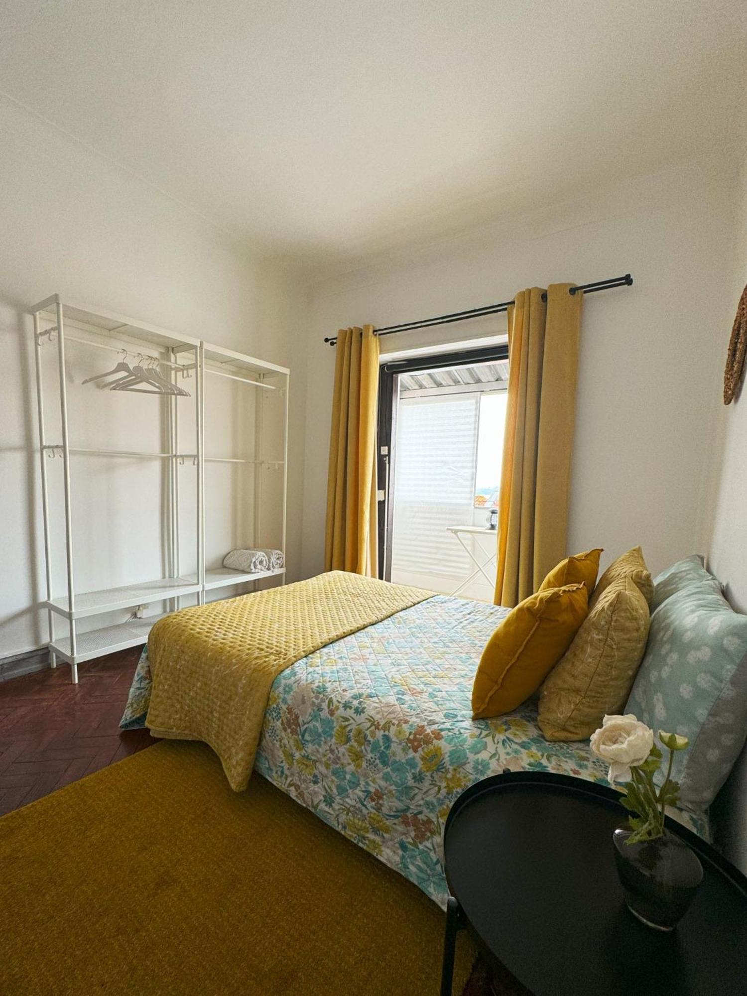 Quarto em Acomodações Particulares Casas Da Eva - Campolide *
